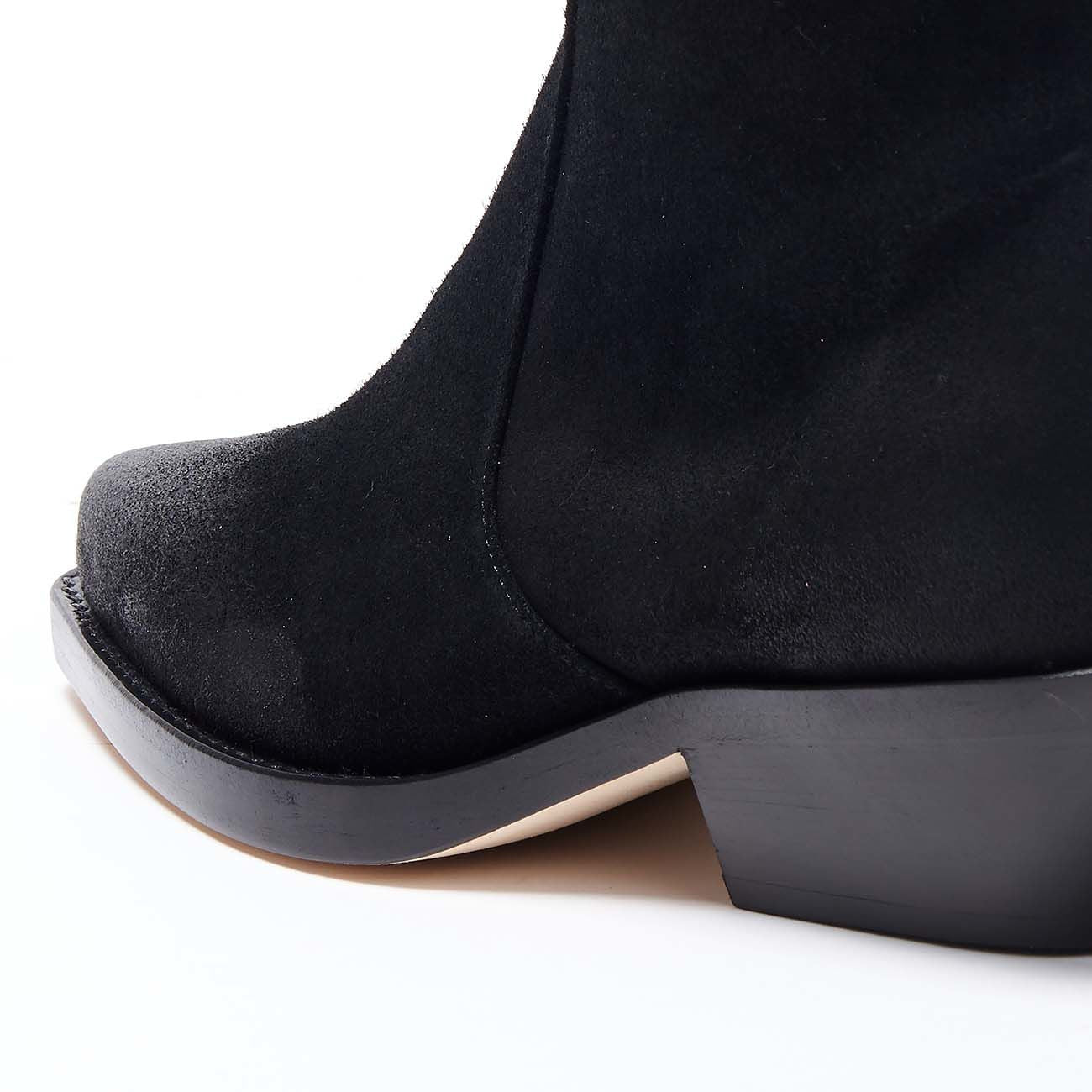 ANNA F. TEXANO D. A PUNTA TACCO 4CM IN SUEDE SCAMOSCIATO ANNA F. 9677 NERO 