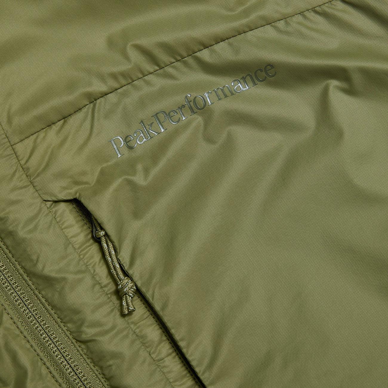 PEAK PERFORMANCE Giacca Radiance Donna Snap Green Pine Needle Oli G79462 030 SNAP GREEN/PINE NEEDLE/OLI 