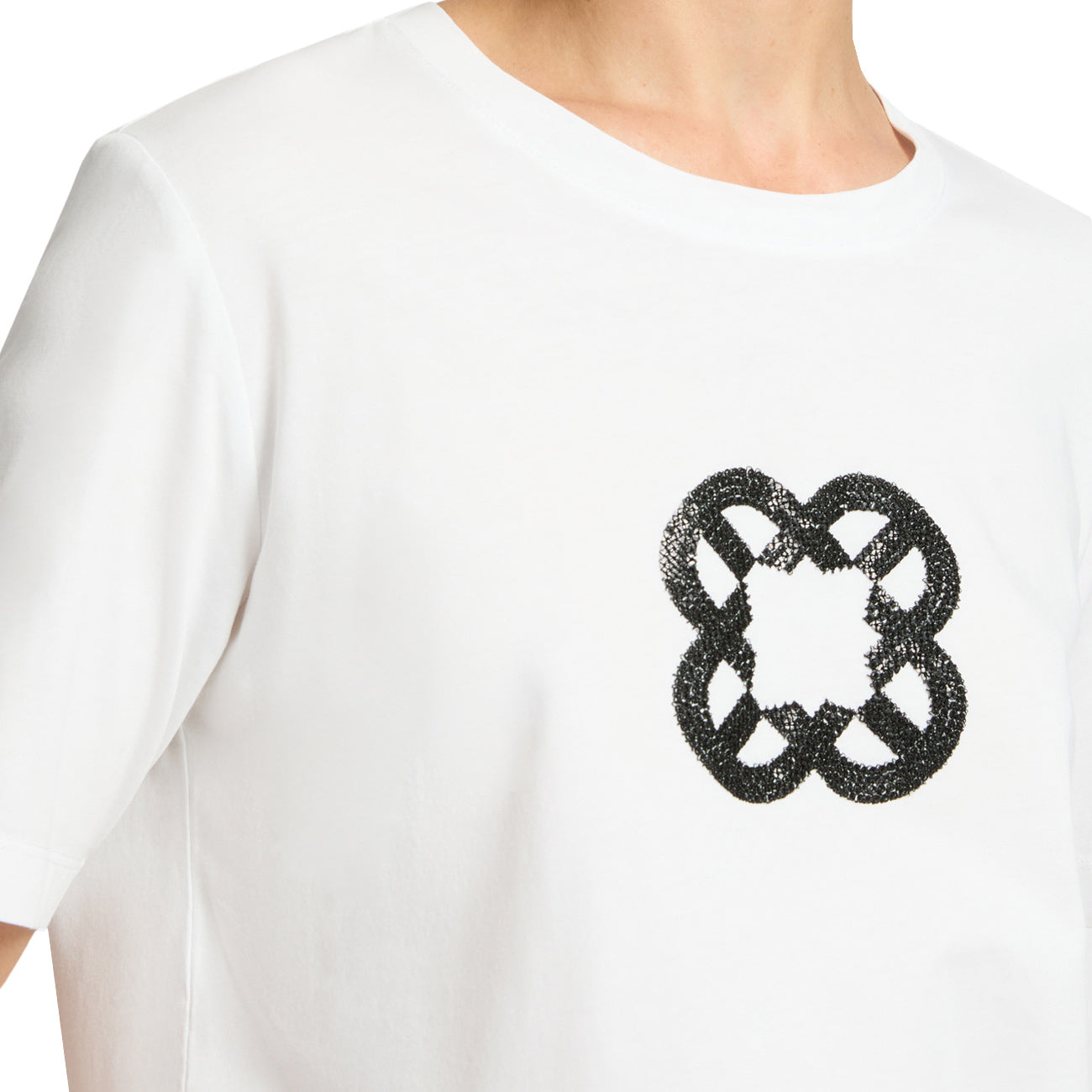 ELENA MIRO' T-Shirt Relaxed Fit Con Ricamo Monogram G270Z000407N 011 MILK 