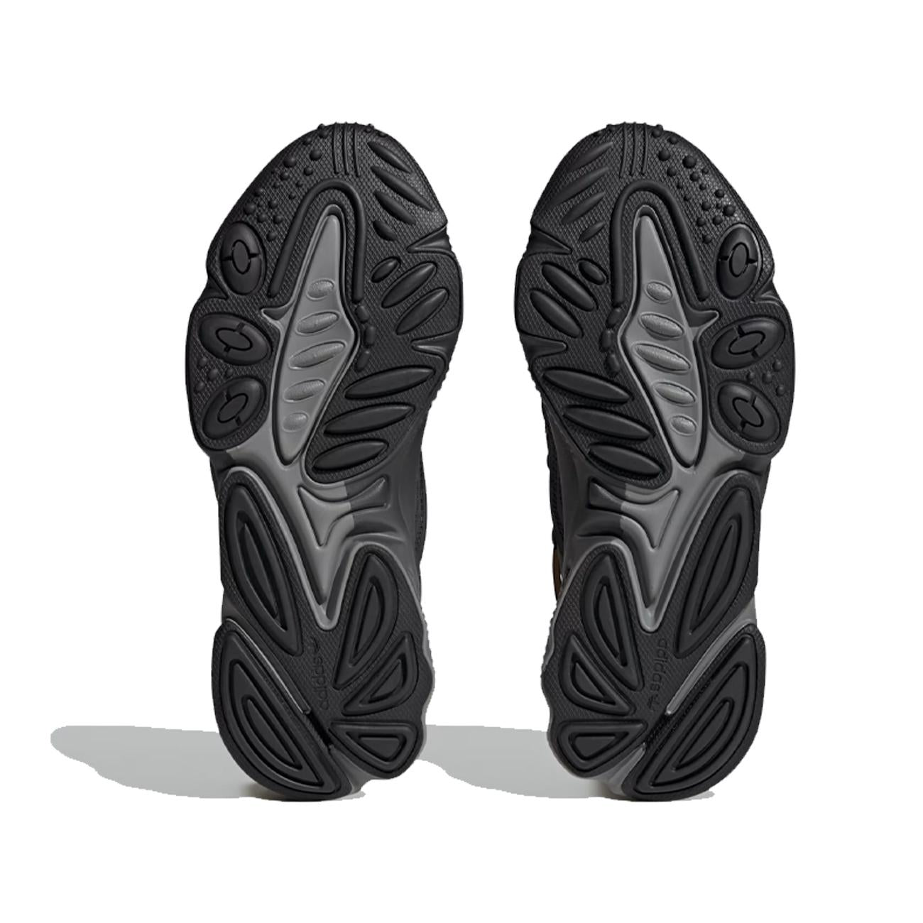 Sneakers Ozweego Unisex Black IE7101 CBLACK/CBLACK/GRETHR ADIDAS 
