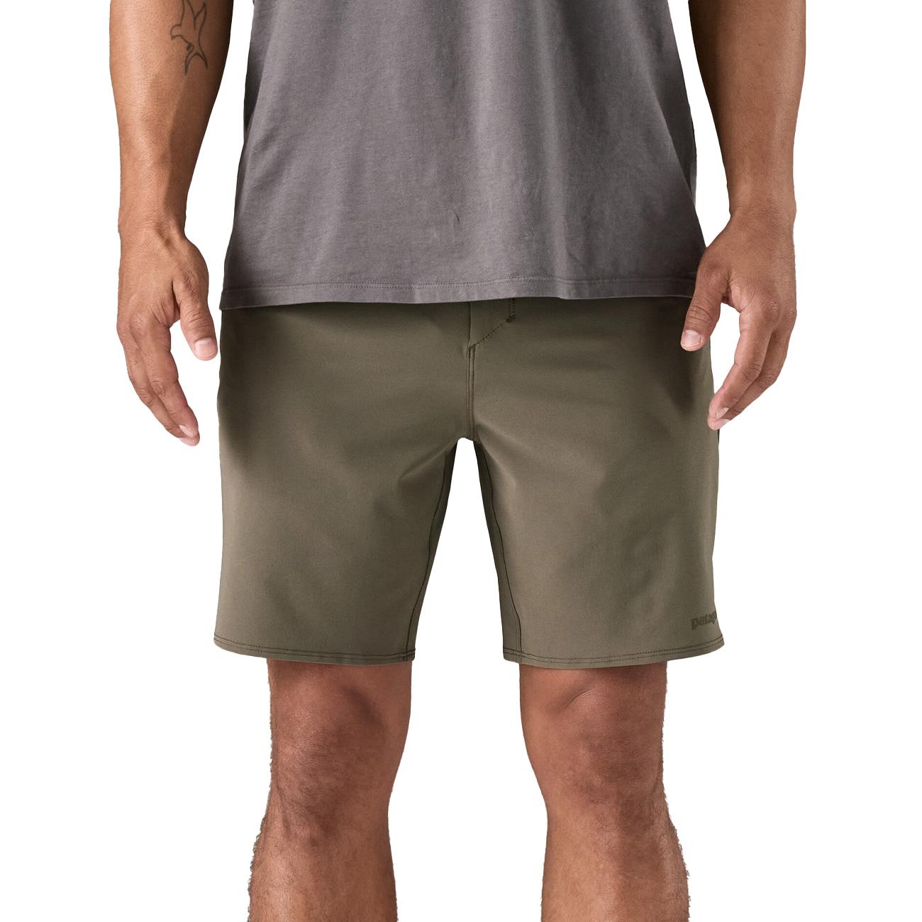 Bermuda Hydropeak Hybrid Walk Shorts 86476 BASIN GREEN PATAGONIA 