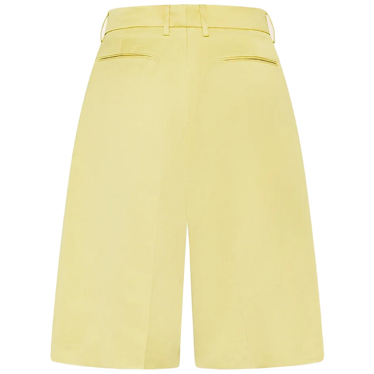CRUNA REGULAR FIT SHORTS GINOCCHIO CON PINCES VISCOSA/LINO/GABARDINE NOAH2617 177 MIELE 