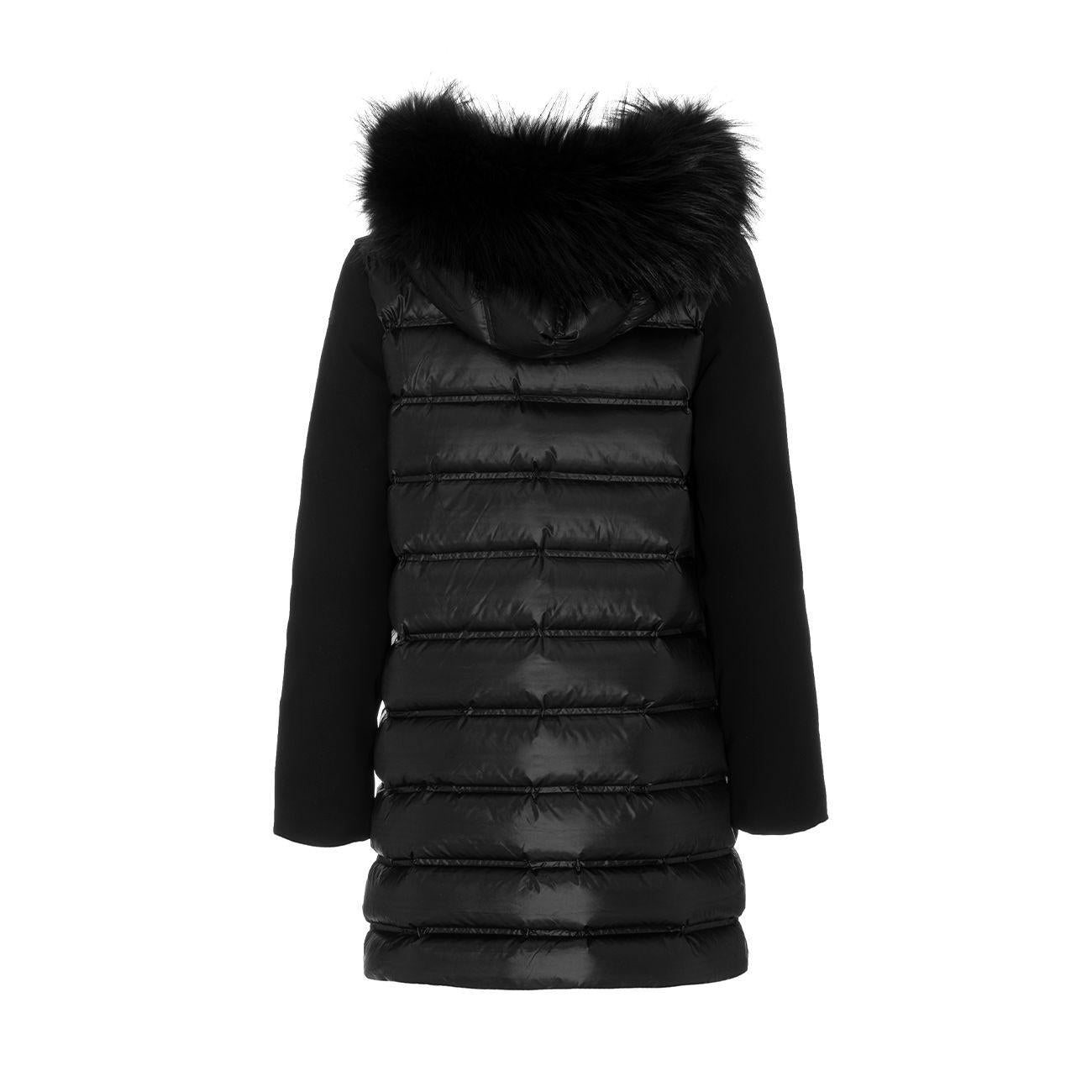 Cappotto Piumino Con Cappuccio E Pelo In Nylon Donna Nero W21515FT 10NERO RRD 