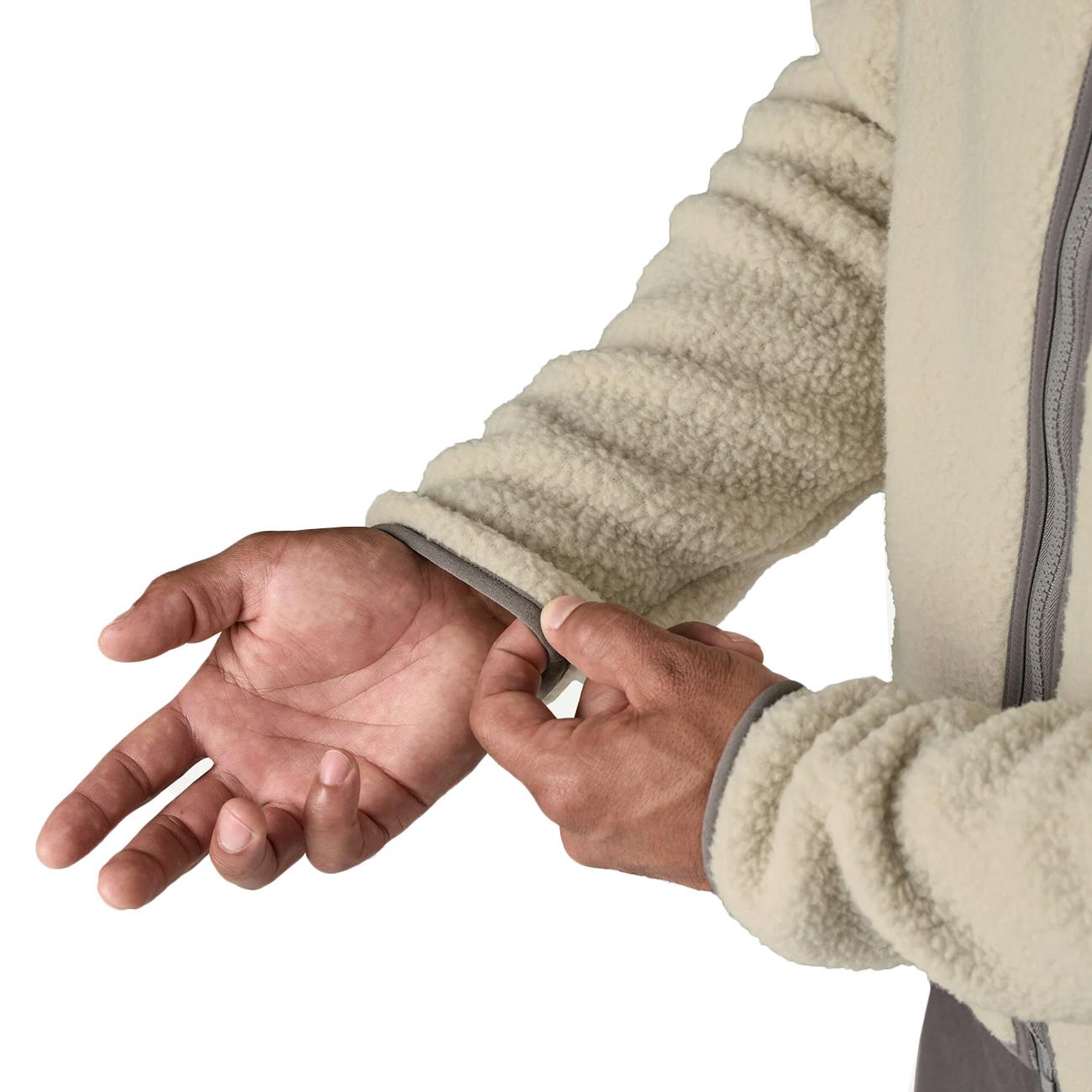  22801 PELICAN PATAGONIA 