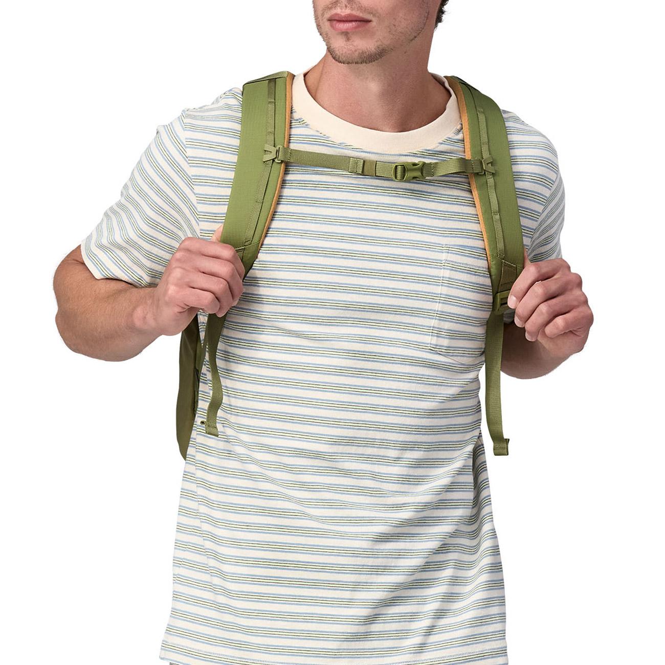 Zaino Refugio Day Pack Unisex Buckhorn Green 47913 BUGR BUCKHORN GREEN PATAGONIA 