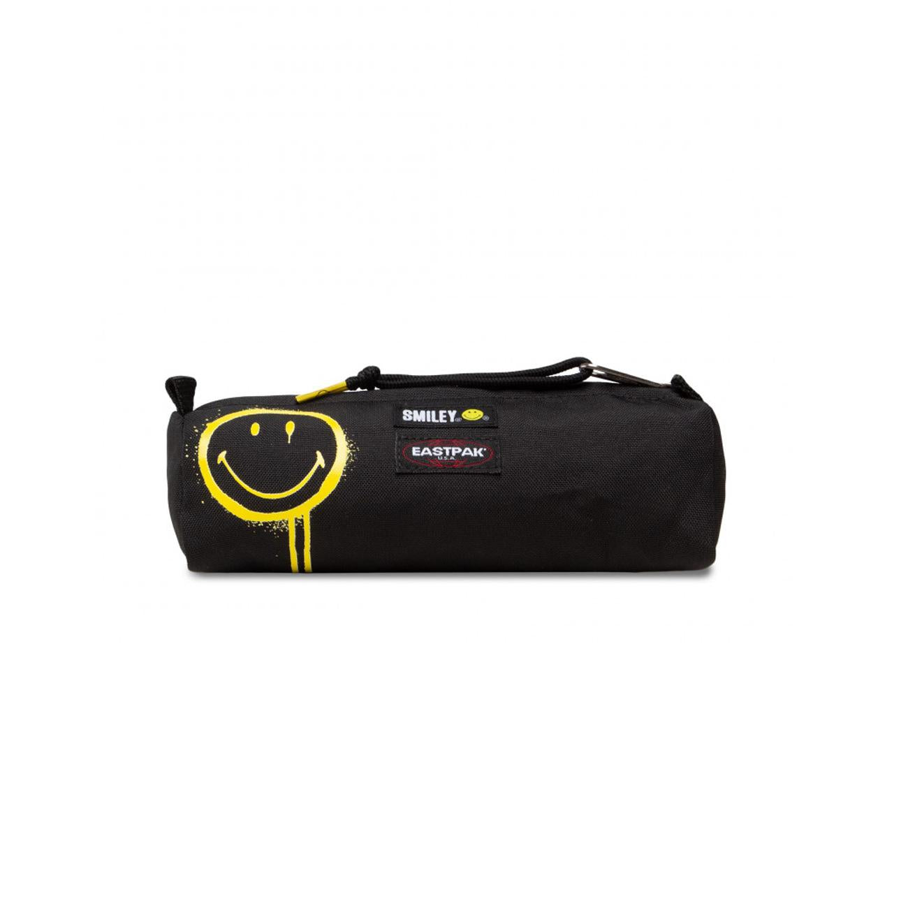 Benchmark Astuccio Unisex Smiley Graffiti Black EK372 U131 SMILEY GRAFFITI BLACK EASTPAK 