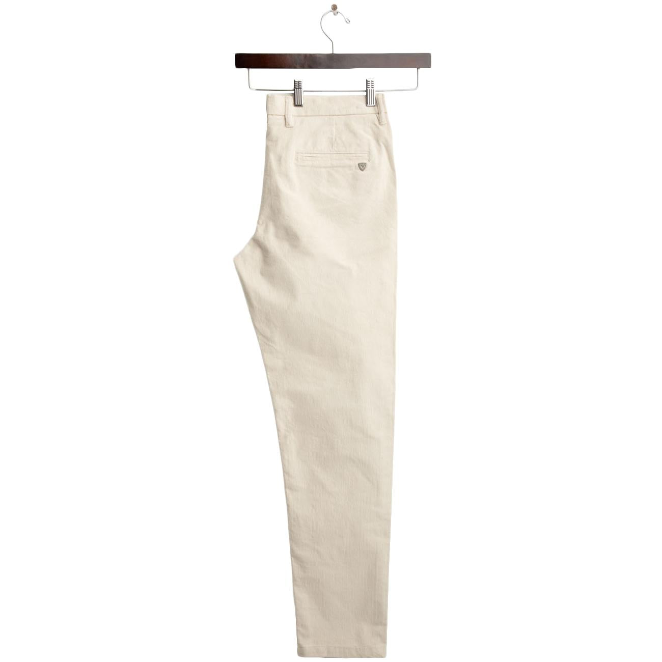  FM25W11PU A0910 IVORY FRED MELLO 