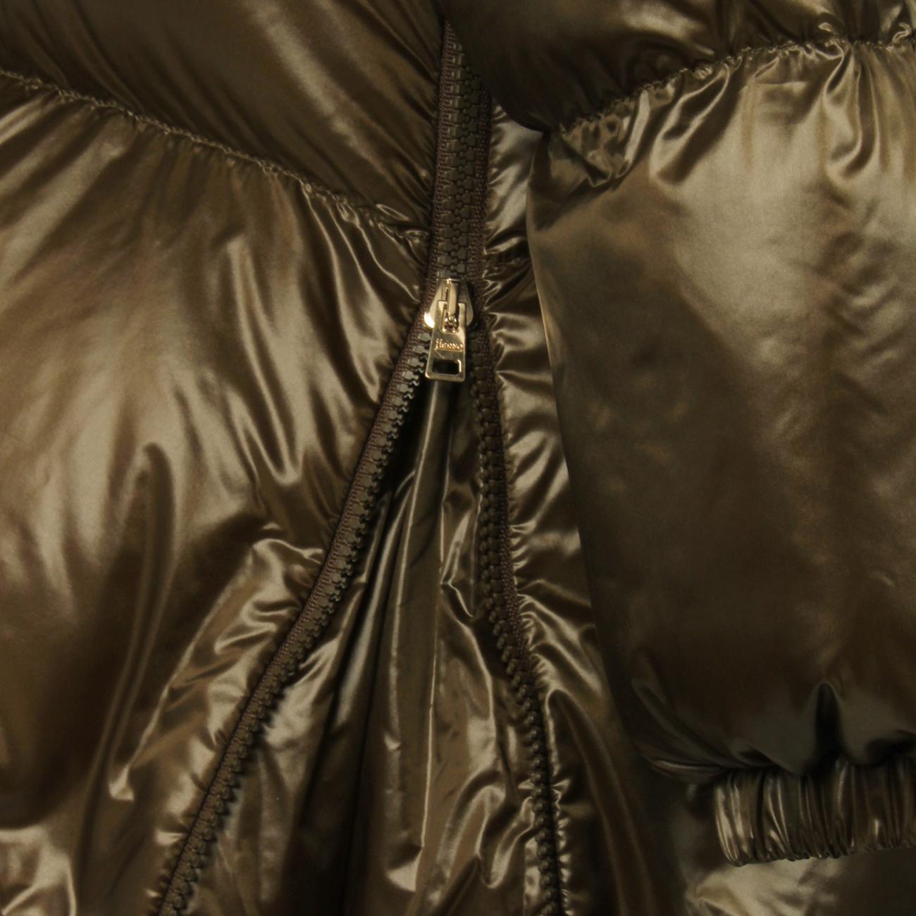 Piumino Oversize In Nylon Ultralight Donna Verde Militare PI001515D12017 7745 VERDE MILITARE HERNO 