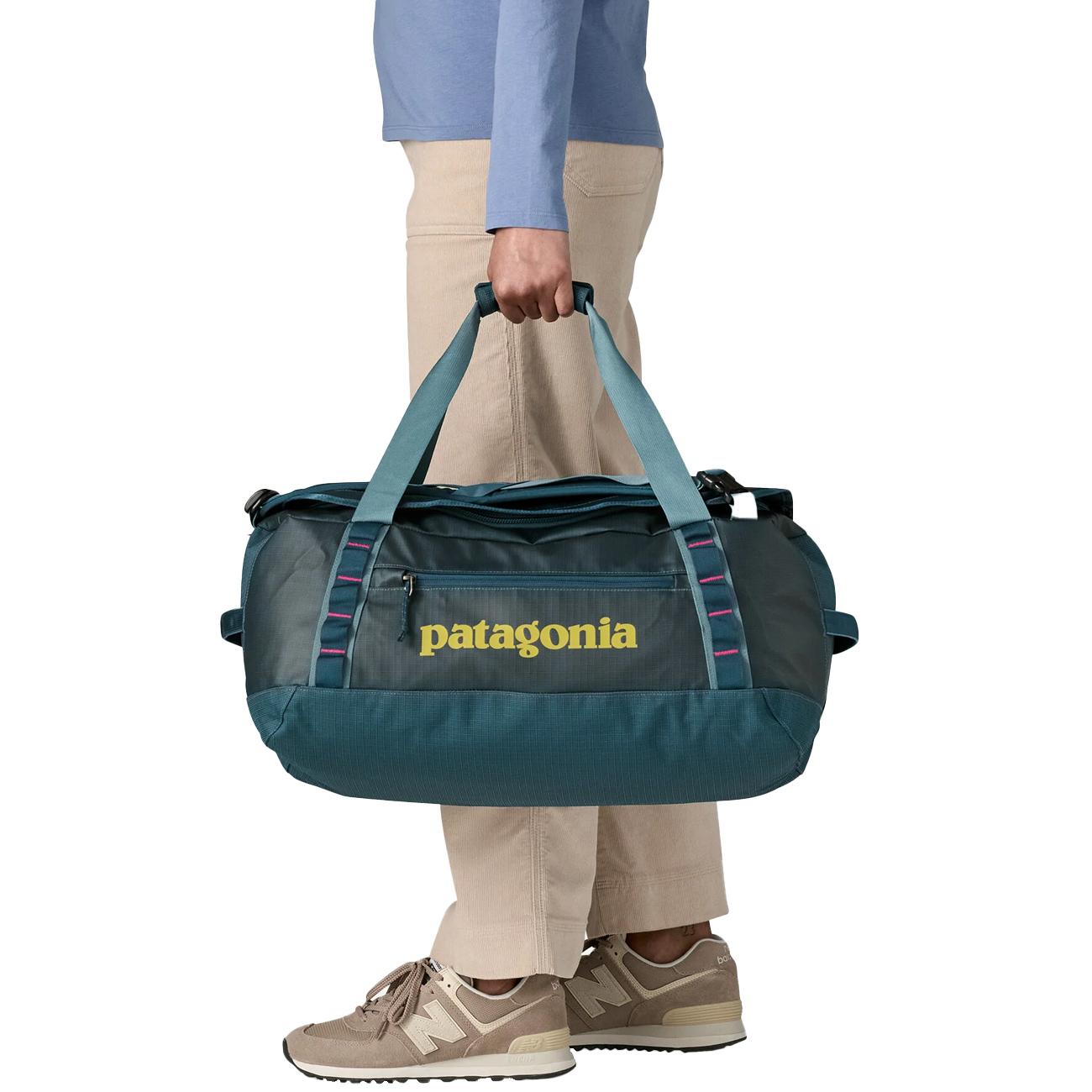 Black Hole® Duffel 40L 49339 TLMP/TIDALTEAL W/LUMINOS PINK PATAGONIA 