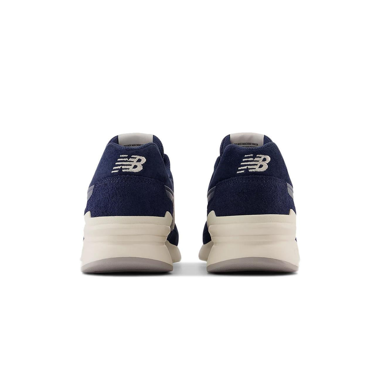 SNEAKERS U. LIFESTYLE MTZ NEW BALANCE CM997HPB NAVY NEW BALANCE 